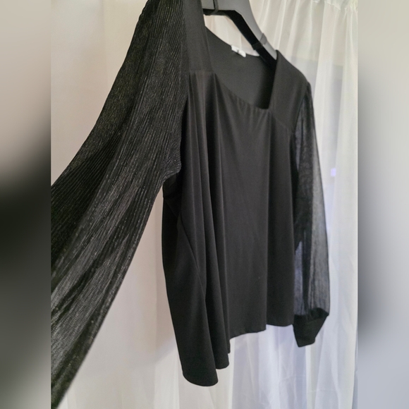 Maurices Black Boxy Long Sleeve Blouse - Picture 2 of 9